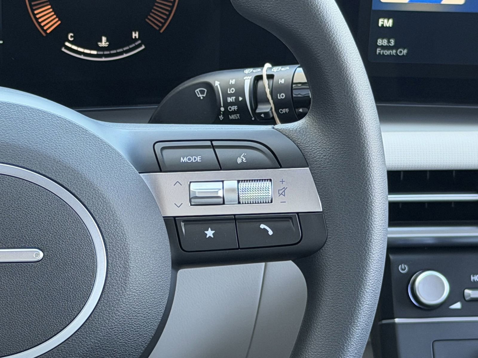 New 2026 Hyundai Tucson SE image 14