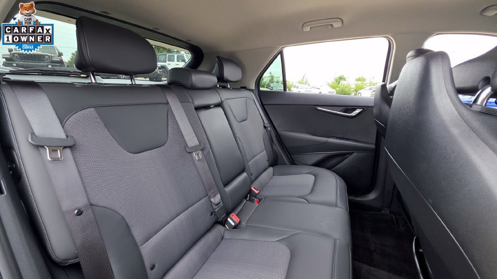 Used 2025 Kia Niro EX w/ EX Cold Weather Package FWD image 13