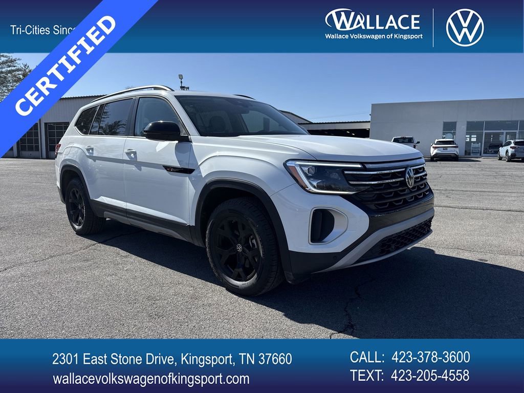 Certified 2025 Volkswagen Atlas Peak Edition SE image 1