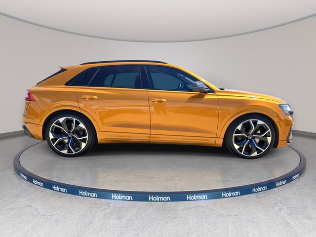 Used 2024 Audi RS Q8 w/ Black Optic Package image 5