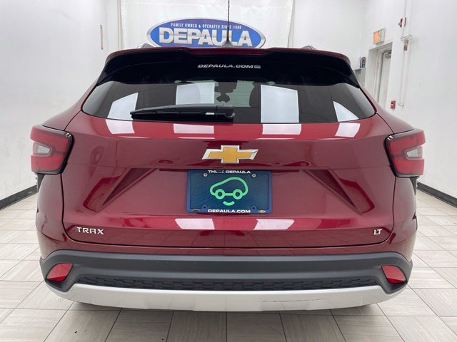 Used 2024 Chevrolet Trax LT w/ Driver Confidence Package FWD image 8