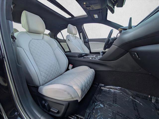 Used 2025 Genesis G70 3.3T Advanced w/ Sport Prestige Package image 23