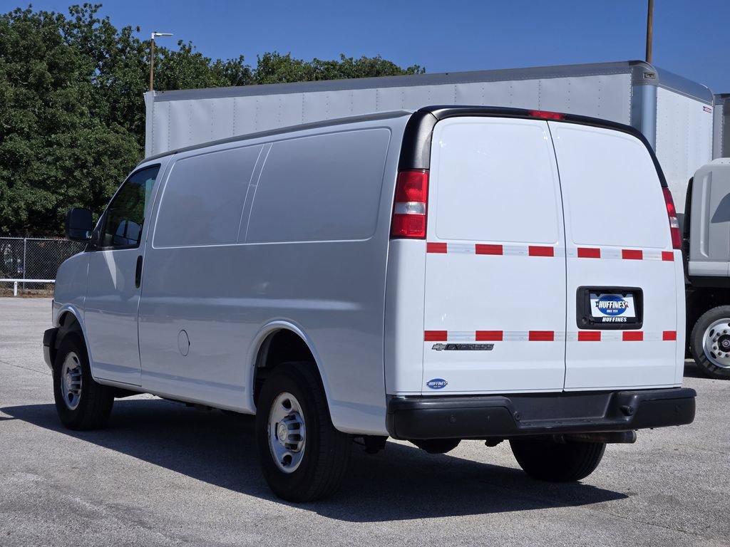 Used 2021 Chevrolet Express 2500 RWD image 5