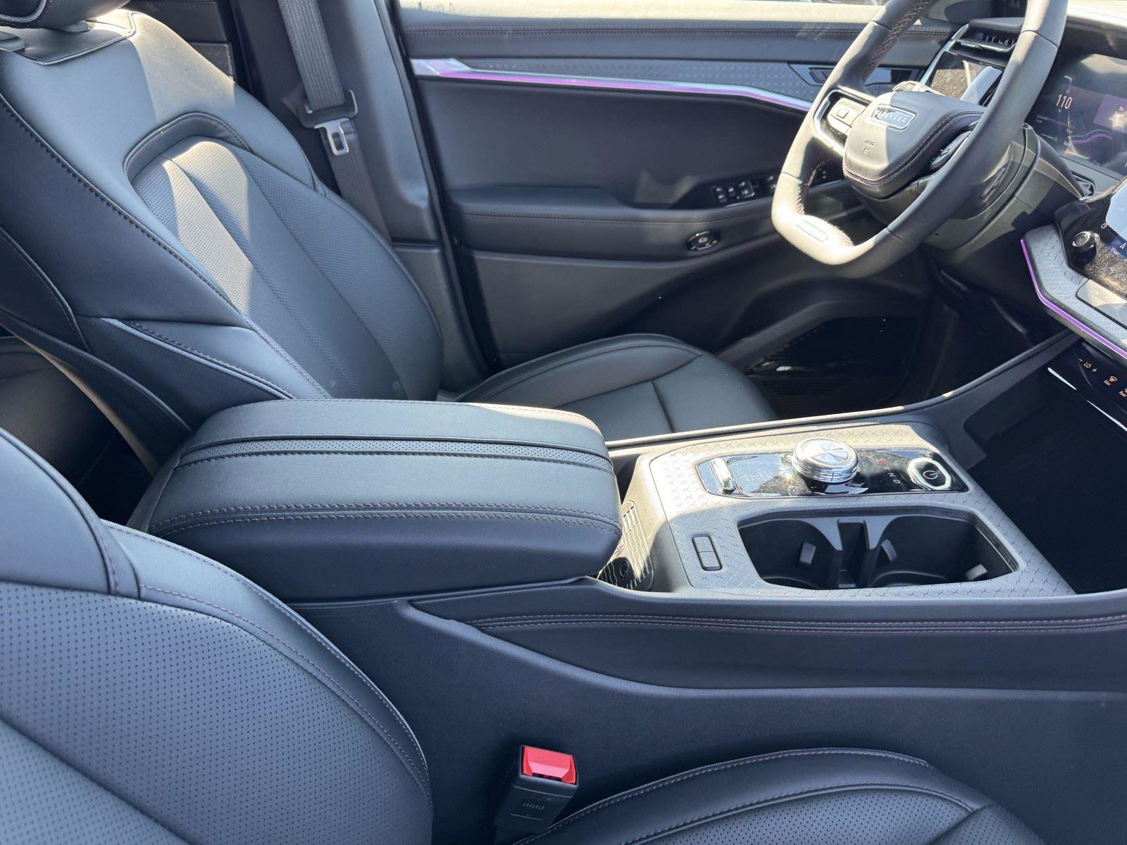 New 2025 Jeep Wagoneer S Limited image 8