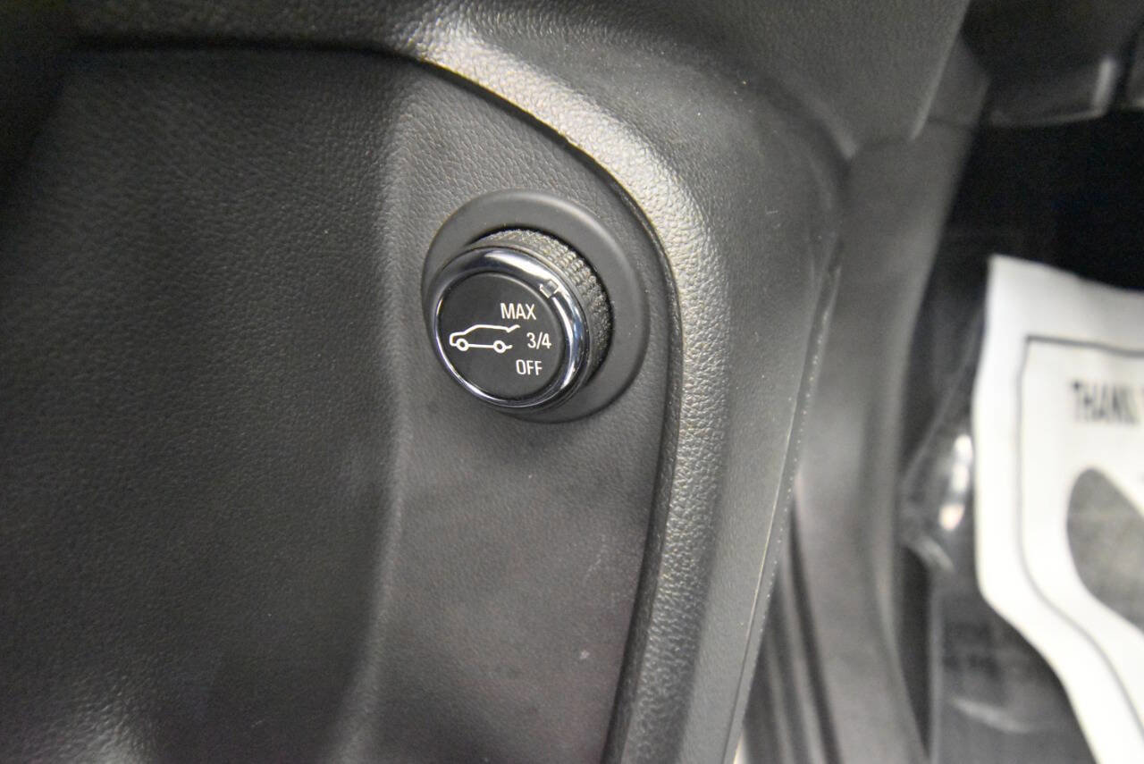 Used 2018 Buick Regal Essence w/ Driver Confidence Package #1 AWD/4WD image 41