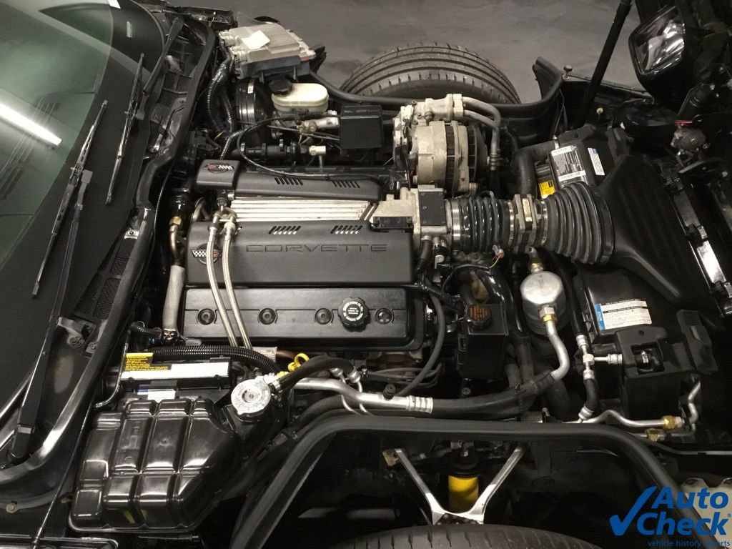 Used 1995 Chevrolet Corvette Convertible RWD image 36