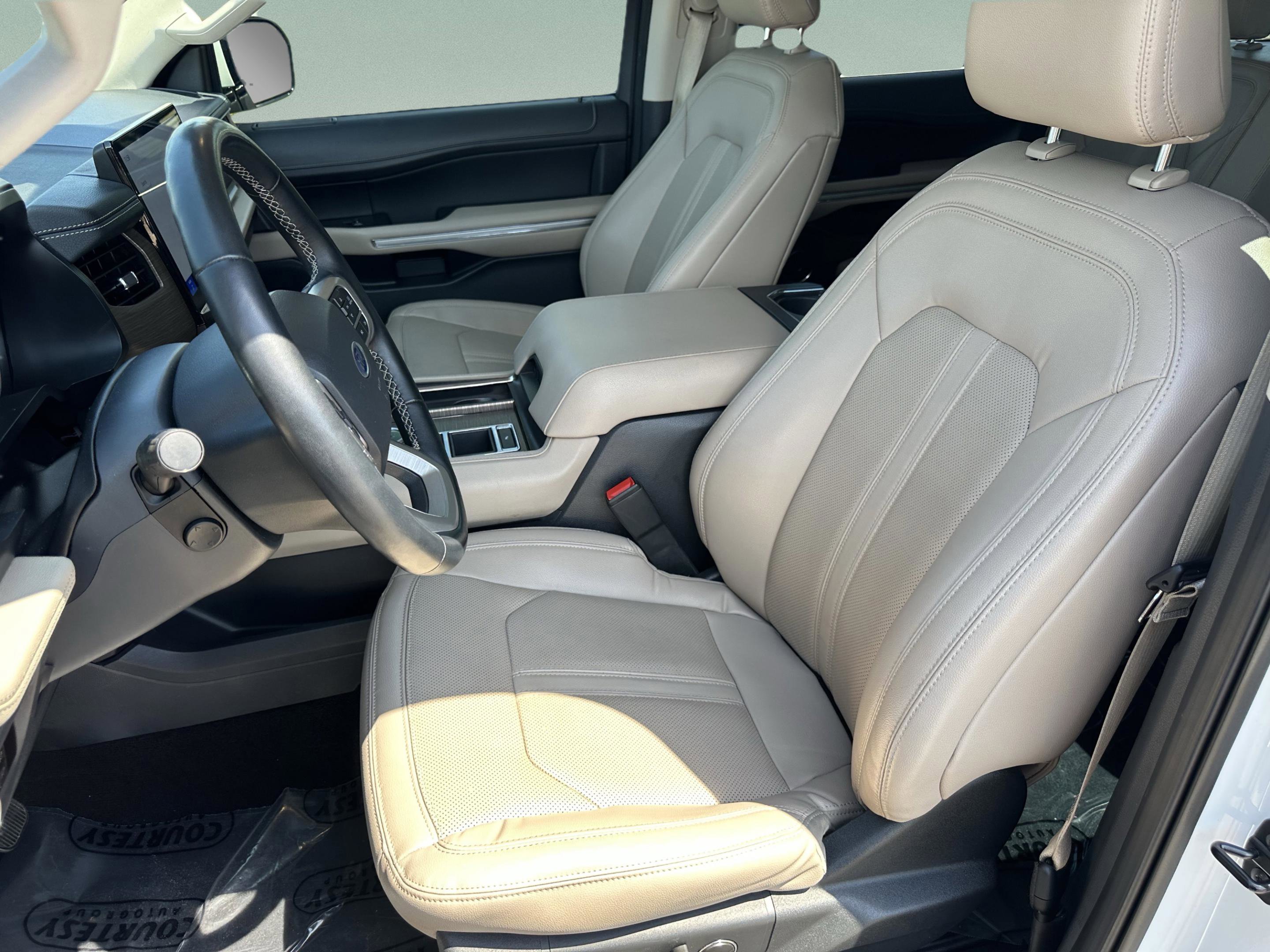 Used 2022 Ford Expedition Limited RWD image 20