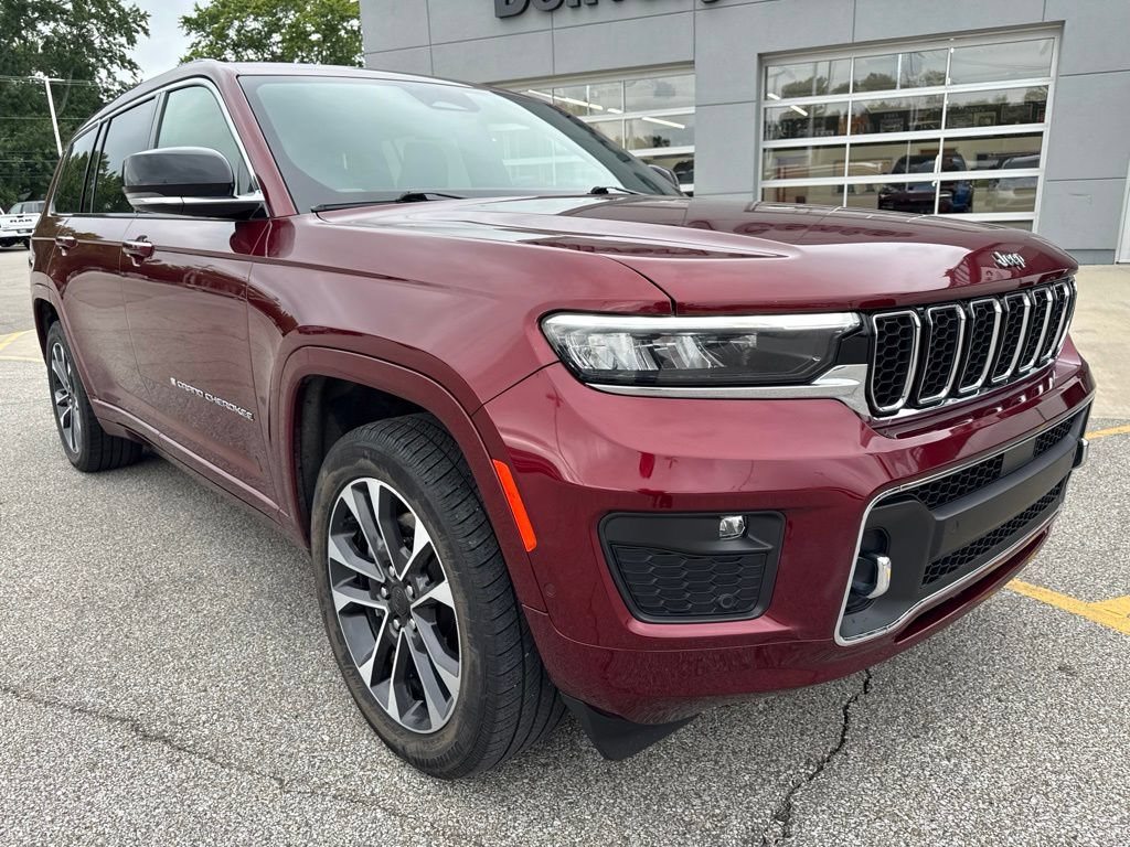 Used 2021 Jeep Grand Cherokee L Overland w/ Luxury Tech Group IV AWD/4WD image 15