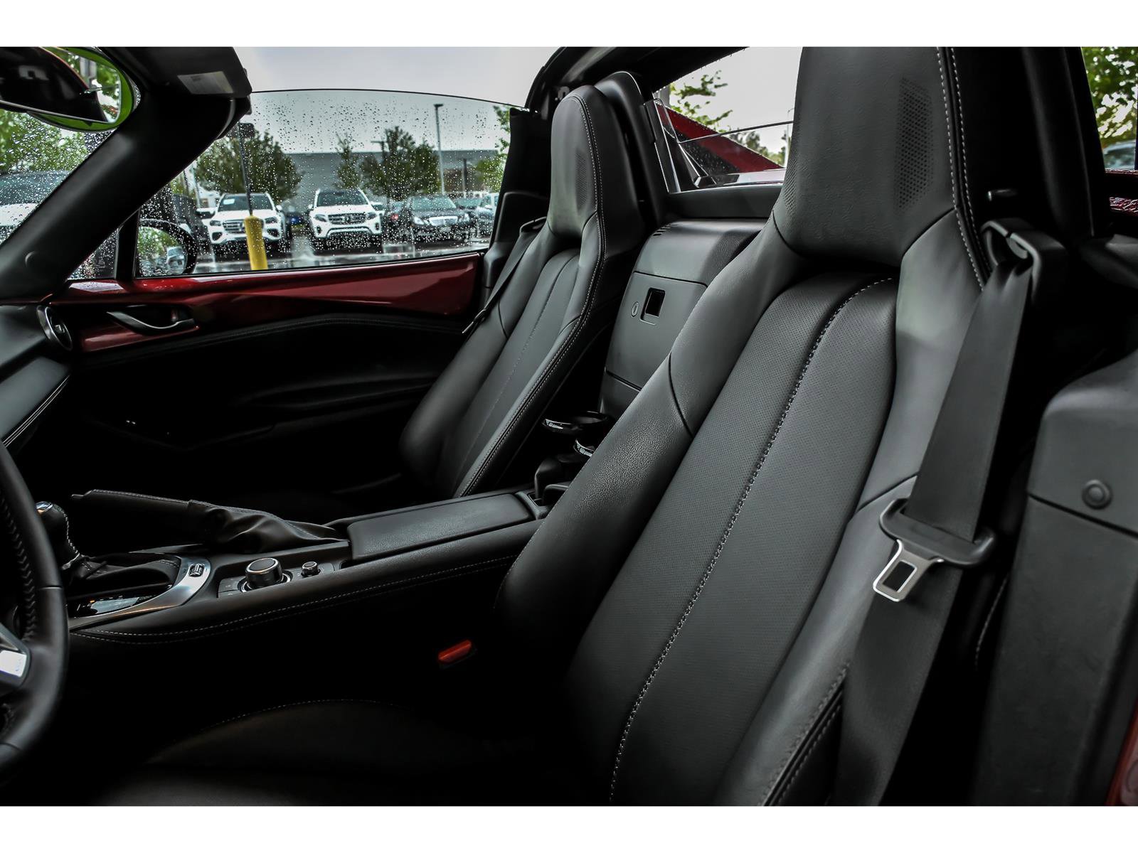 Used 2024 MAZDA MX-5 Miata RF Grand Touring RWD image 12