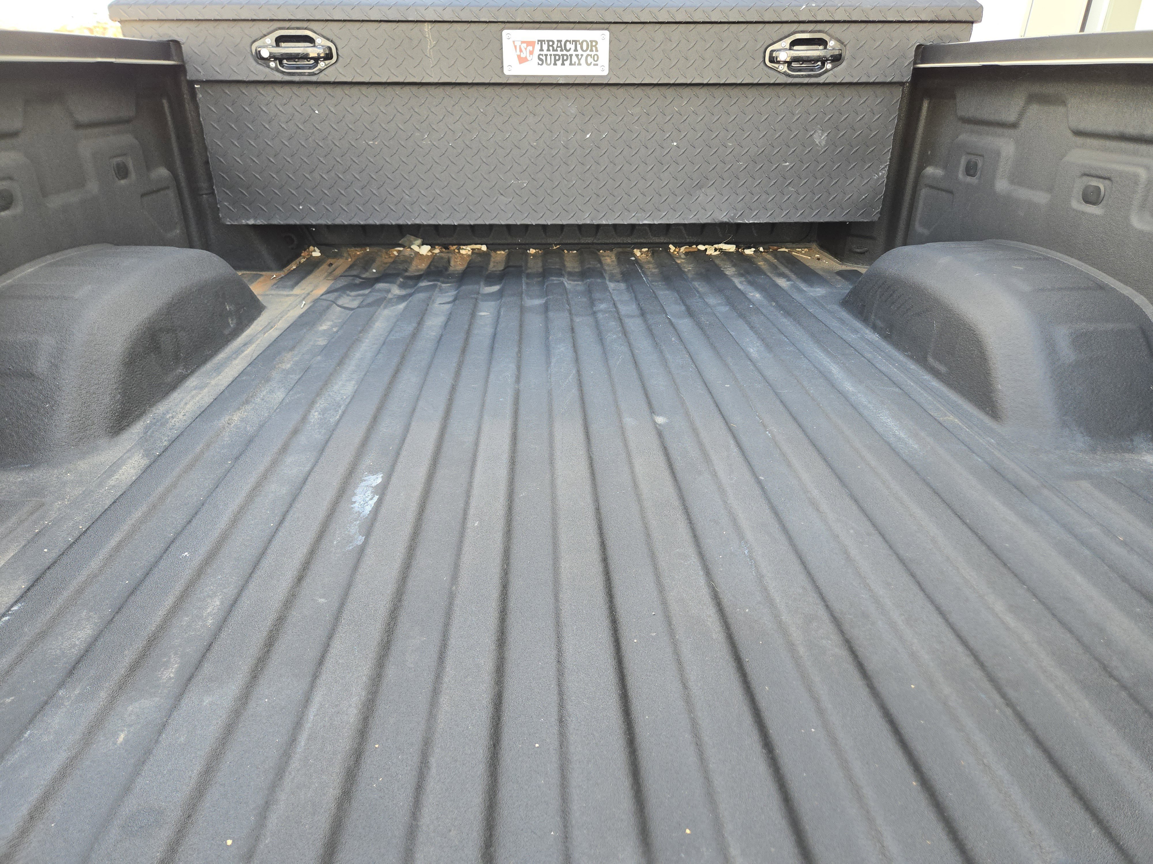 Used 2024 Chevrolet Silverado 2500 ZR2 w/ Technology Package AWD/4WD image 32