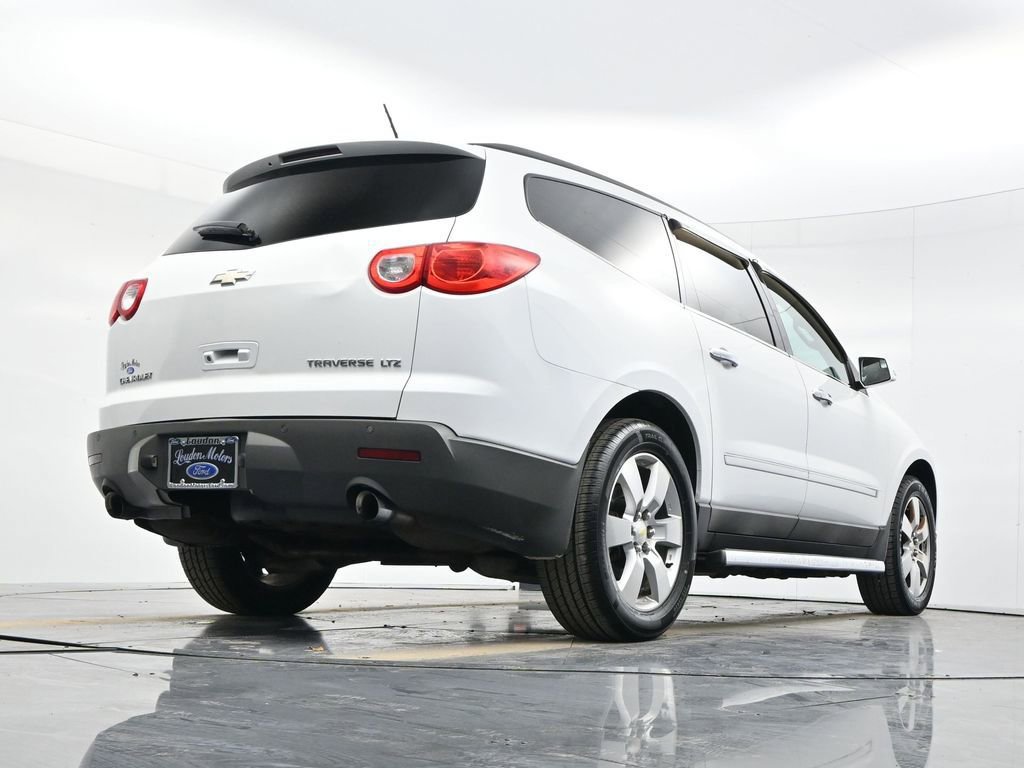 Used 2009 Chevrolet Traverse LTZ image 56