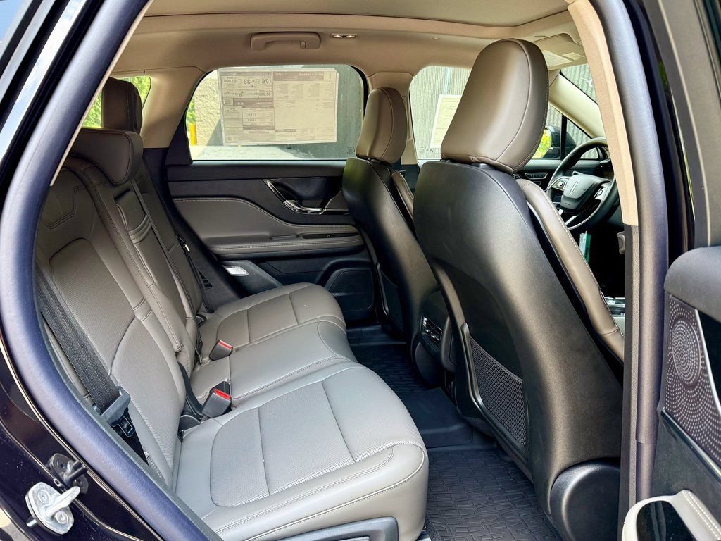 New 2025 Lincoln Corsair Grand Touring AWD/4WD image 19