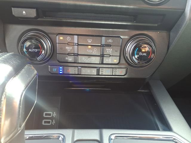 Used 2017 Ford F150 Raptor w/ Equipment Group 802A Luxury AWD/4WD image 20