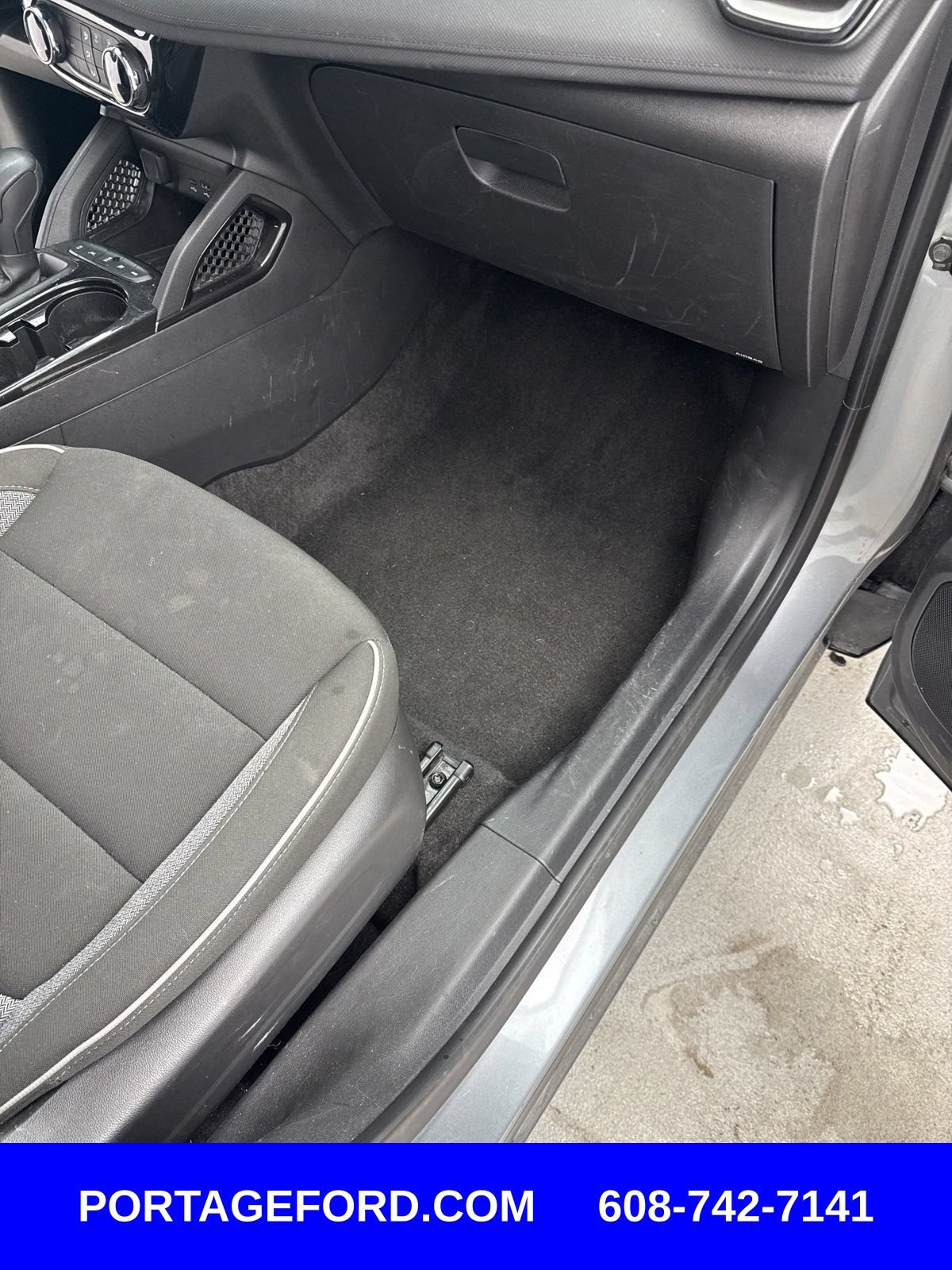 Used 2025 Chevrolet TrailBlazer LT AWD/4WD image 26