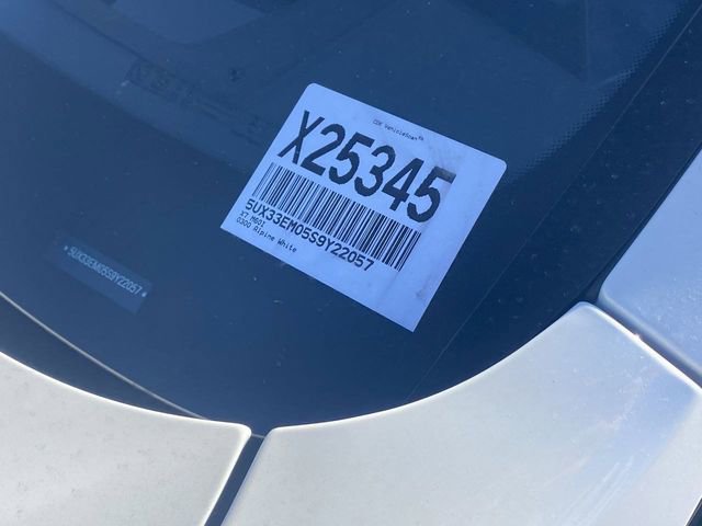 Used 2025 BMW X7 M60i w/ Climate Comfort Package image 23