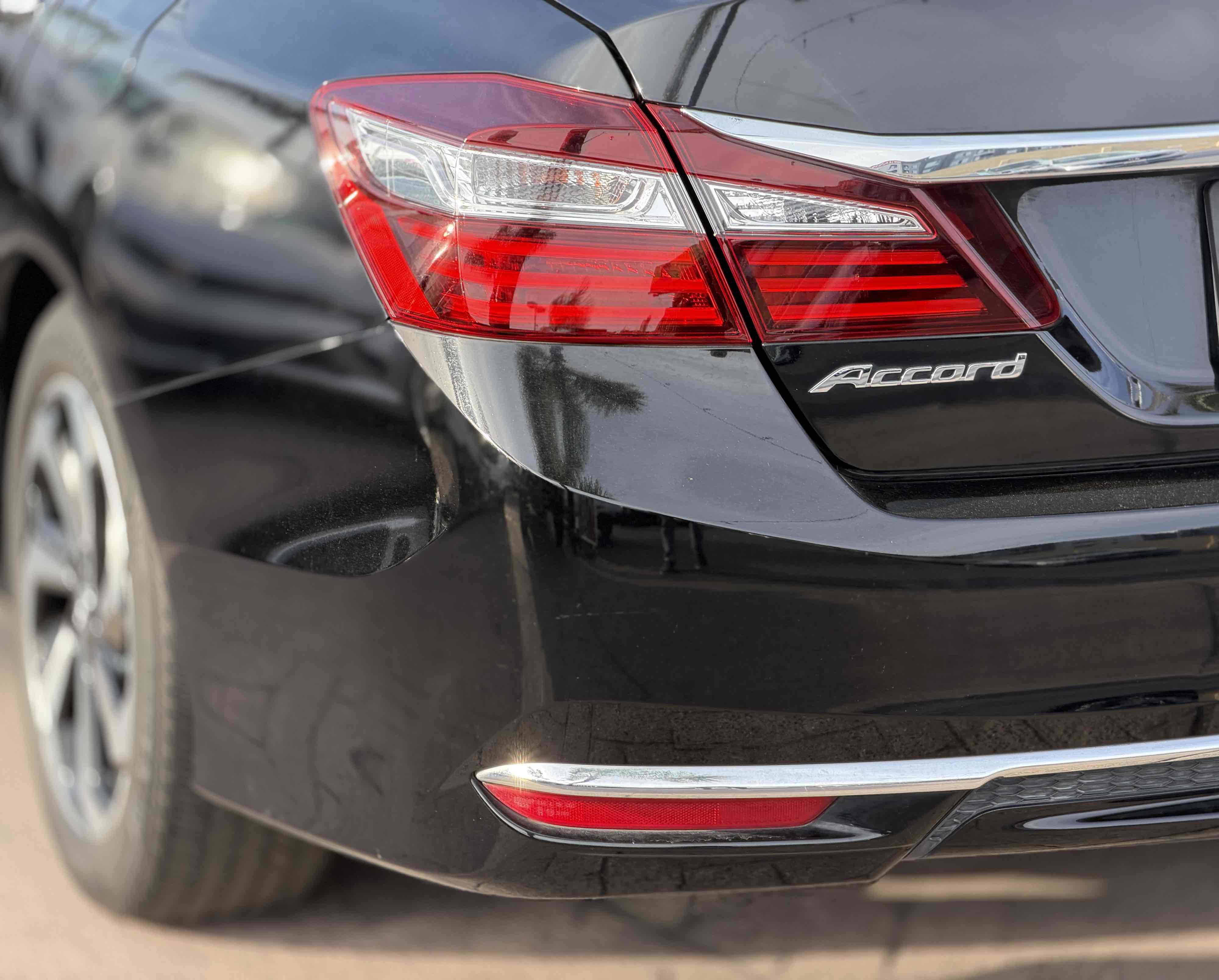 Used 2016 Honda Accord EX image 11