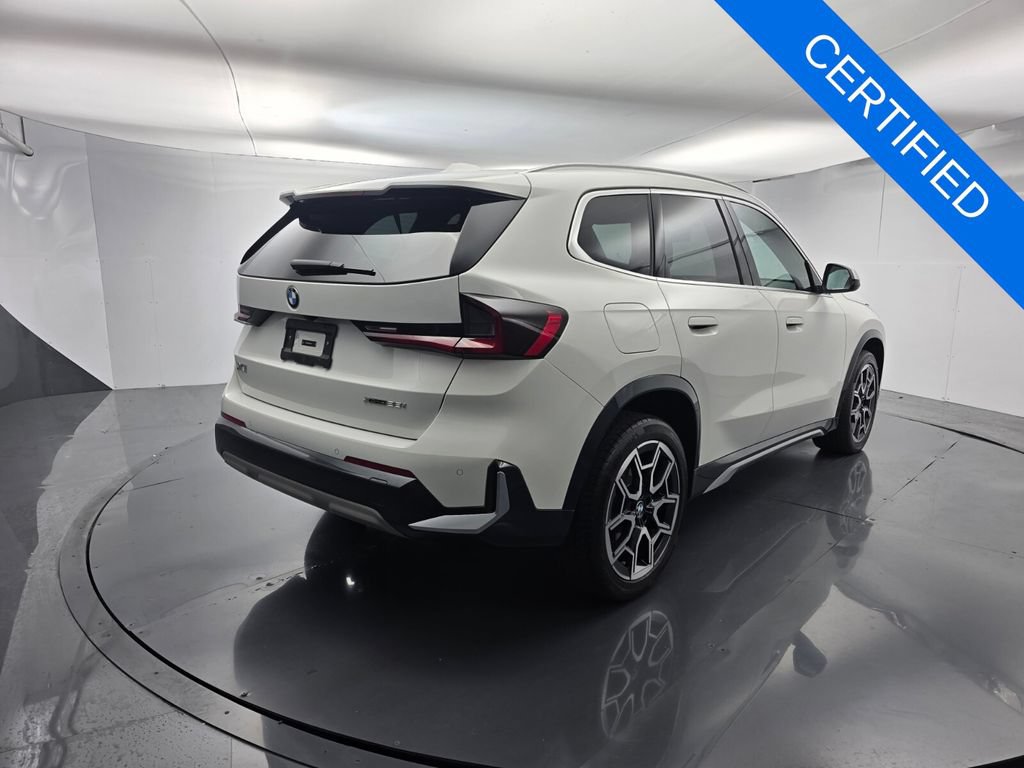 Certified 2023 BMW X1 xDrive28i w/ Convenience Package AWD/4WD image 4