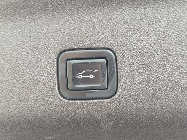 Used 2021 Cadillac Escalade Sport w/ Driver Assist Tech Package AWD/4WD image 19