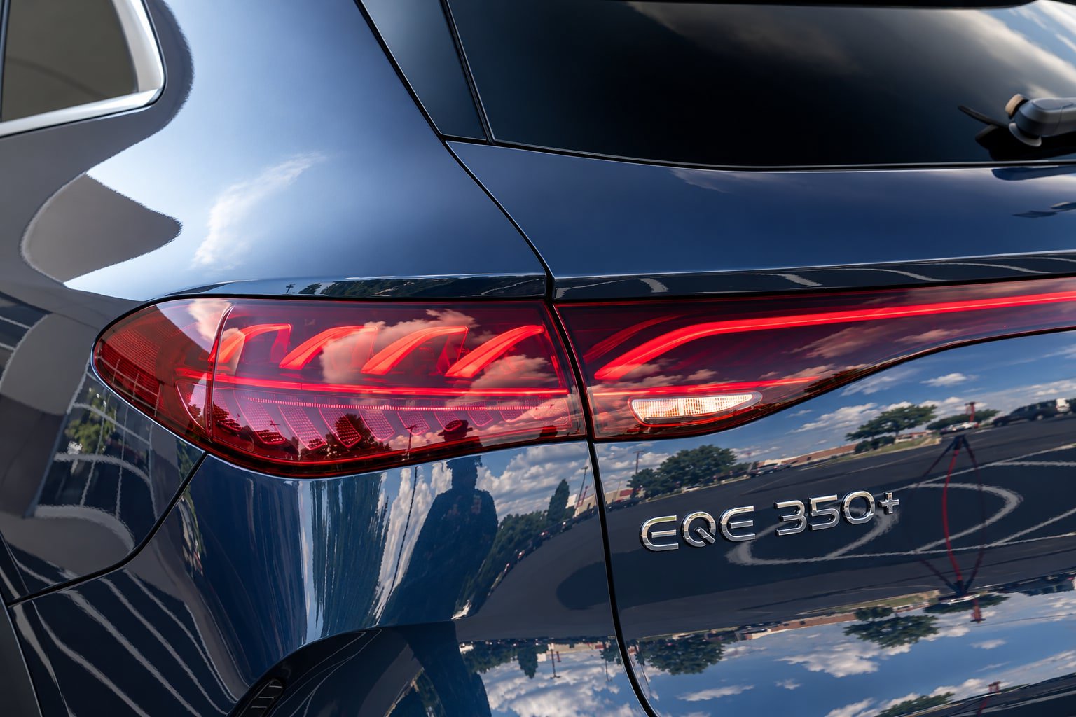 Used 2025 Mercedes-Benz EQE 350+ SUV image 21