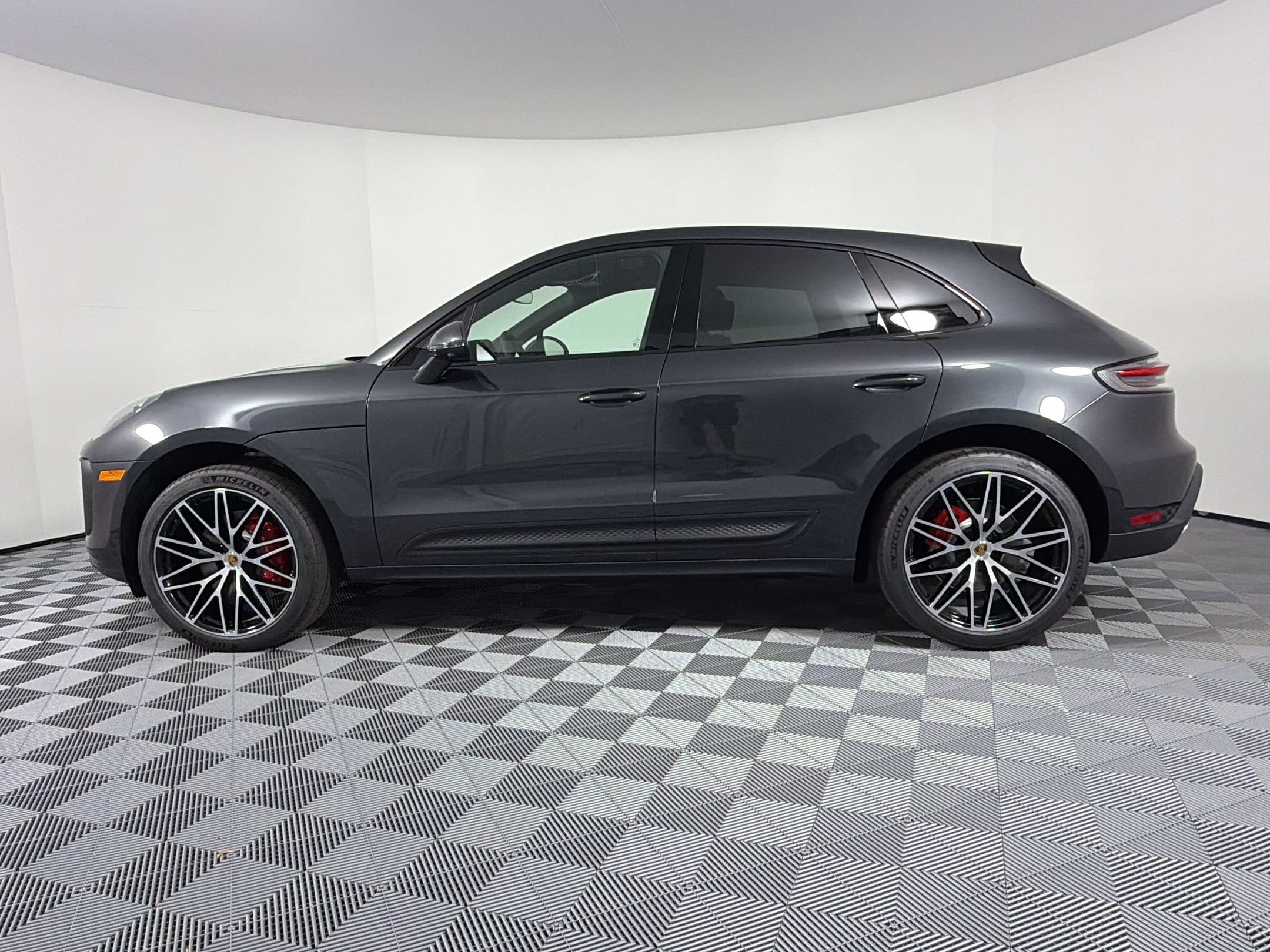 New 2026 Porsche Macan S AWD/4WD image 2