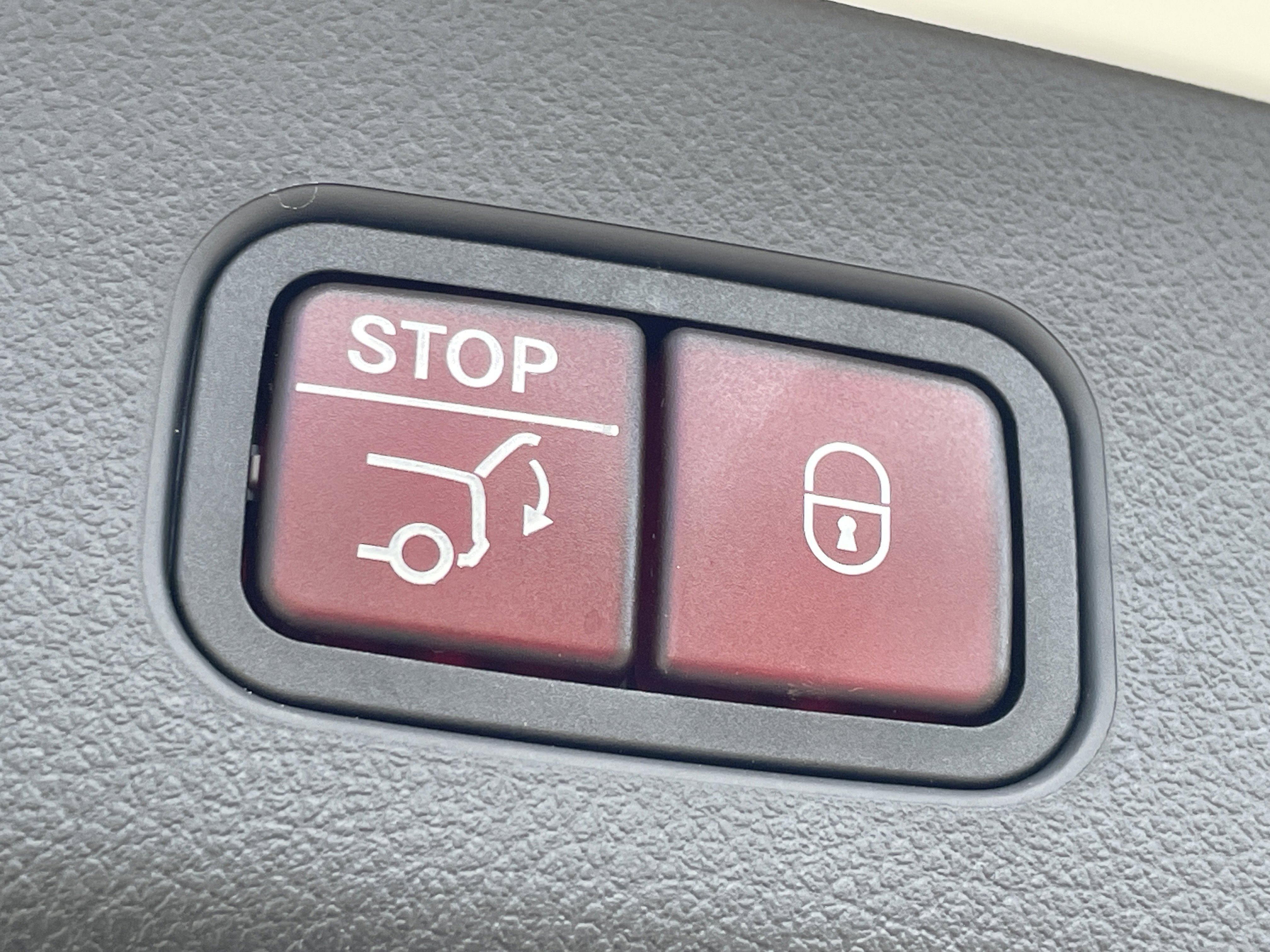 New 2026 Mercedes-Benz GLC 300 image 12