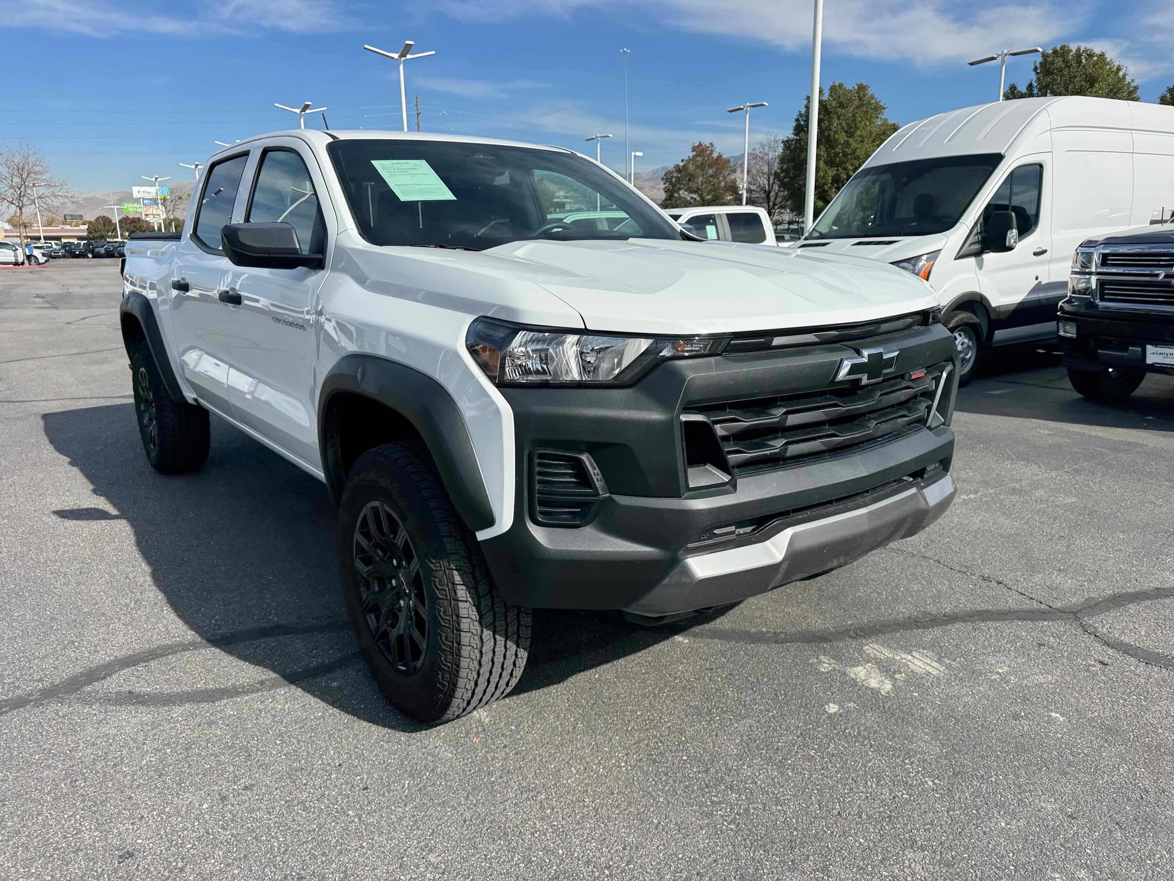 Used 2025 Chevrolet Colorado Trail Boss image 11