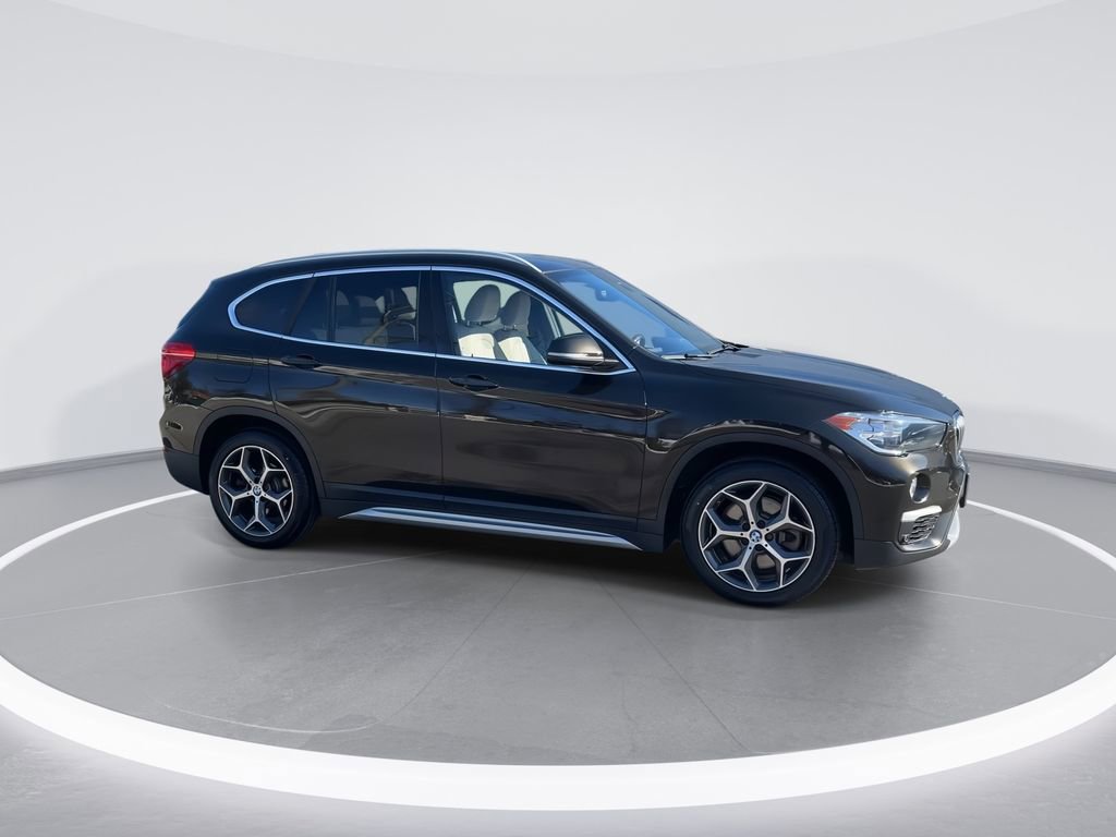Used 2019 BMW X1 xDrive28i w/ Convenience Package image 9