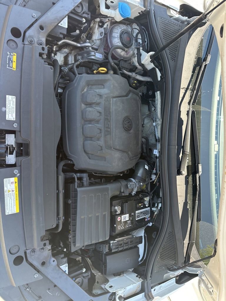 Used 2023 Volkswagen Tiguan SE R-Line AWD/4WD image 28