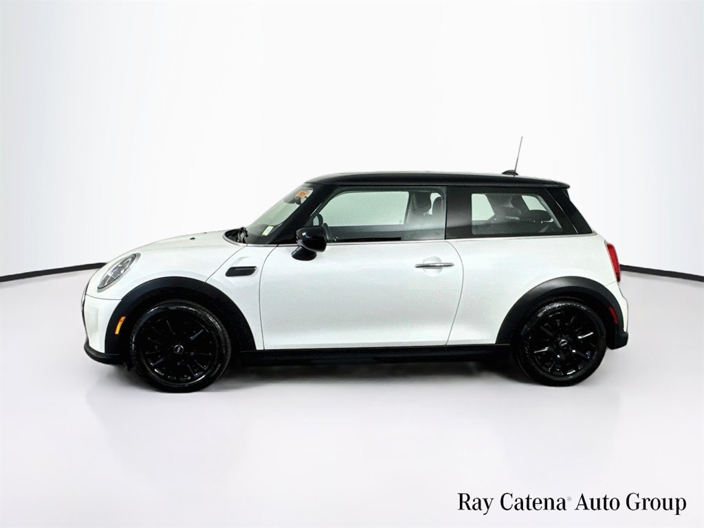 Used 2024 MINI Cooper 2-Door Hardtop FWD image 4