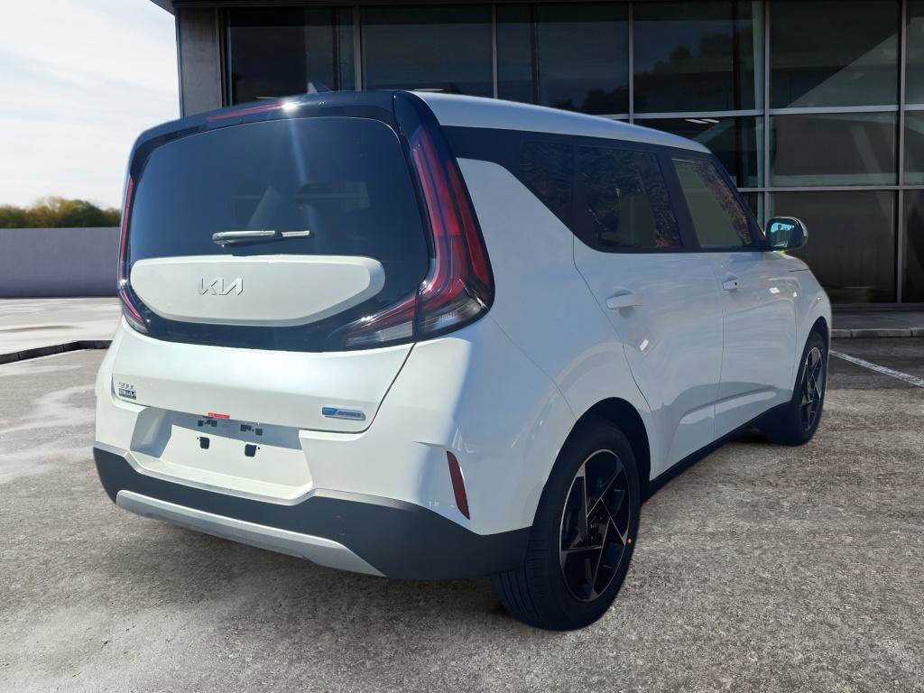 New 2025 Kia Soul EX image 5