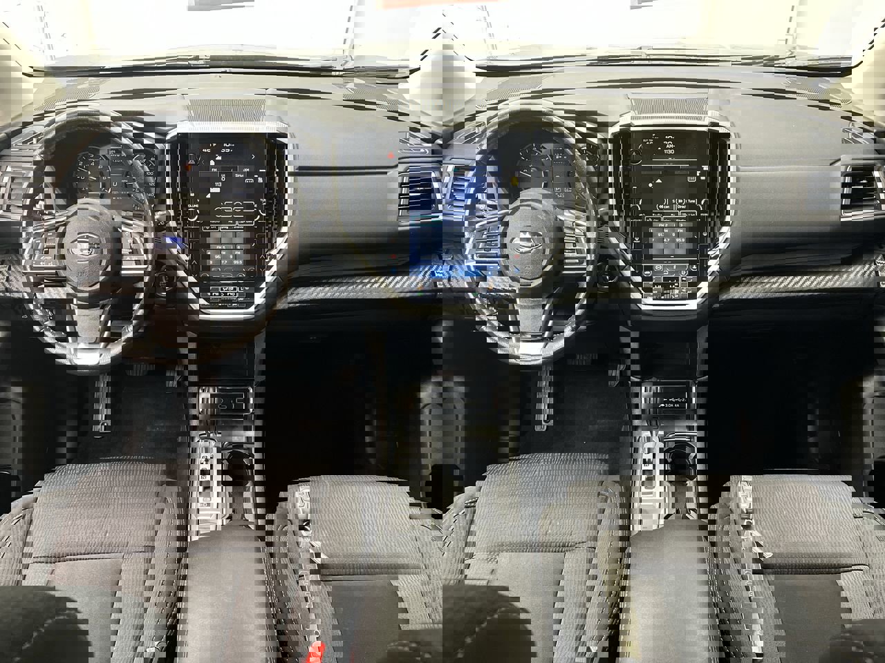 Used 2023 Subaru Ascent Premium w/ Convenience Package image 4