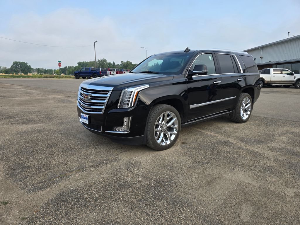 Used 2020 Cadillac Escalade Platinum AWD/4WD image 2
