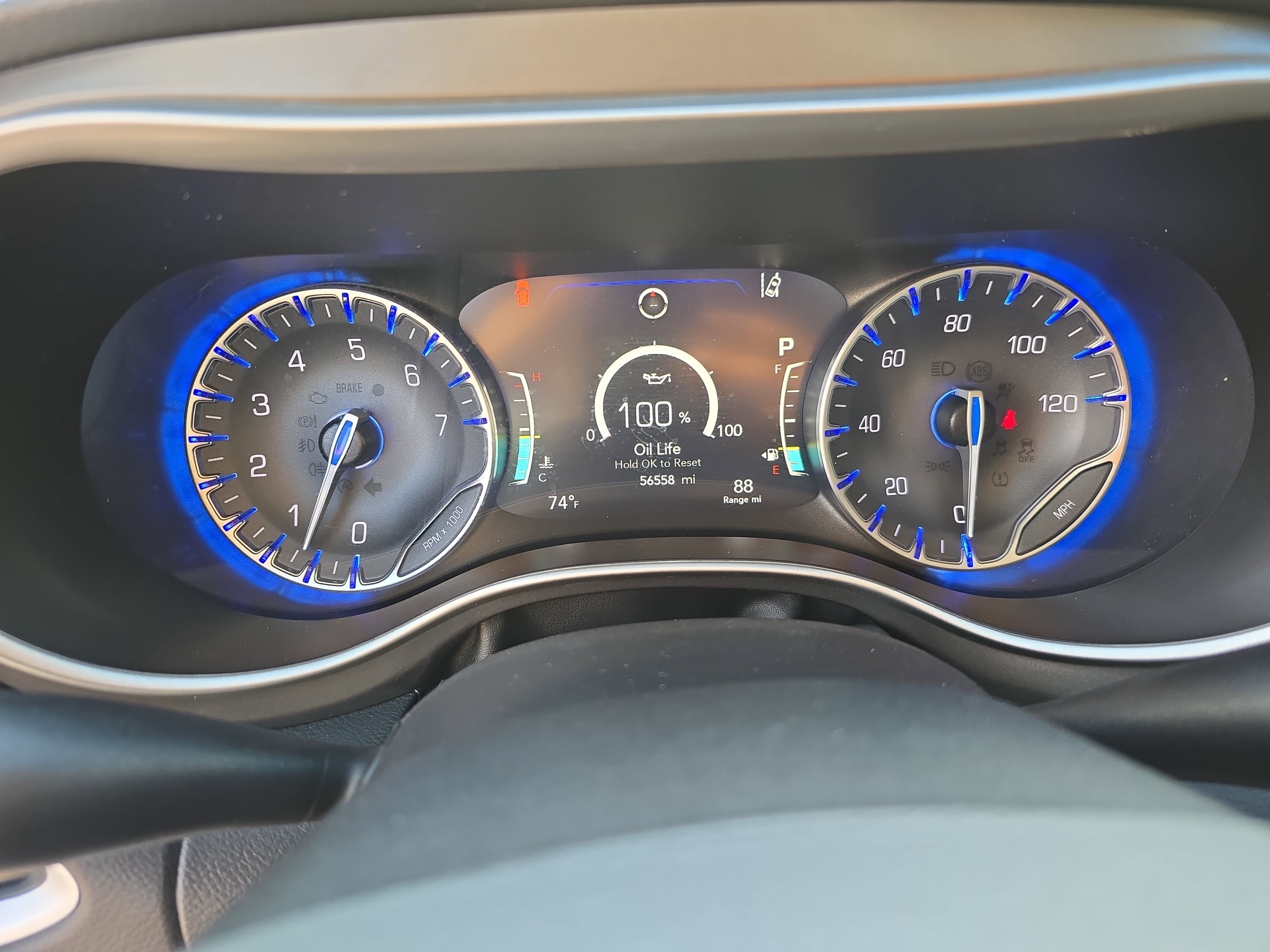 Used 2024 Chrysler Pacifica Touring-L image 21