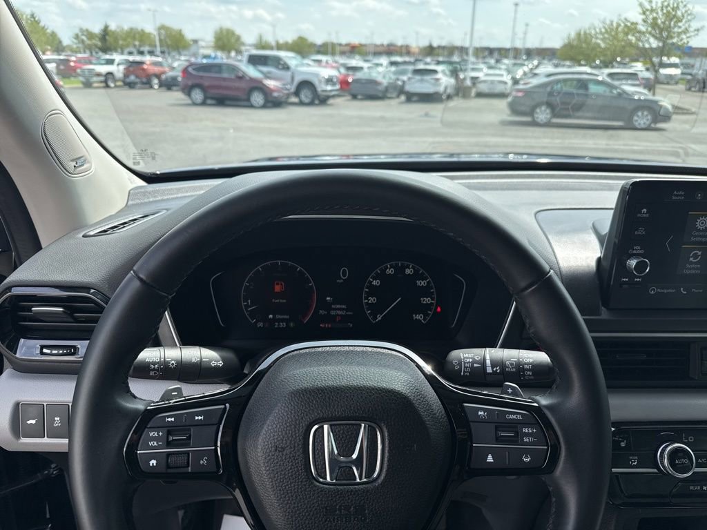 Certified 2023 Honda Pilot Touring image 13