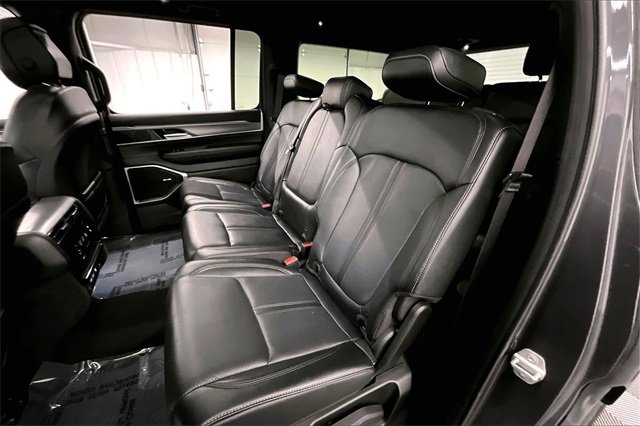 Used 2024 Jeep Wagoneer Series II image 21