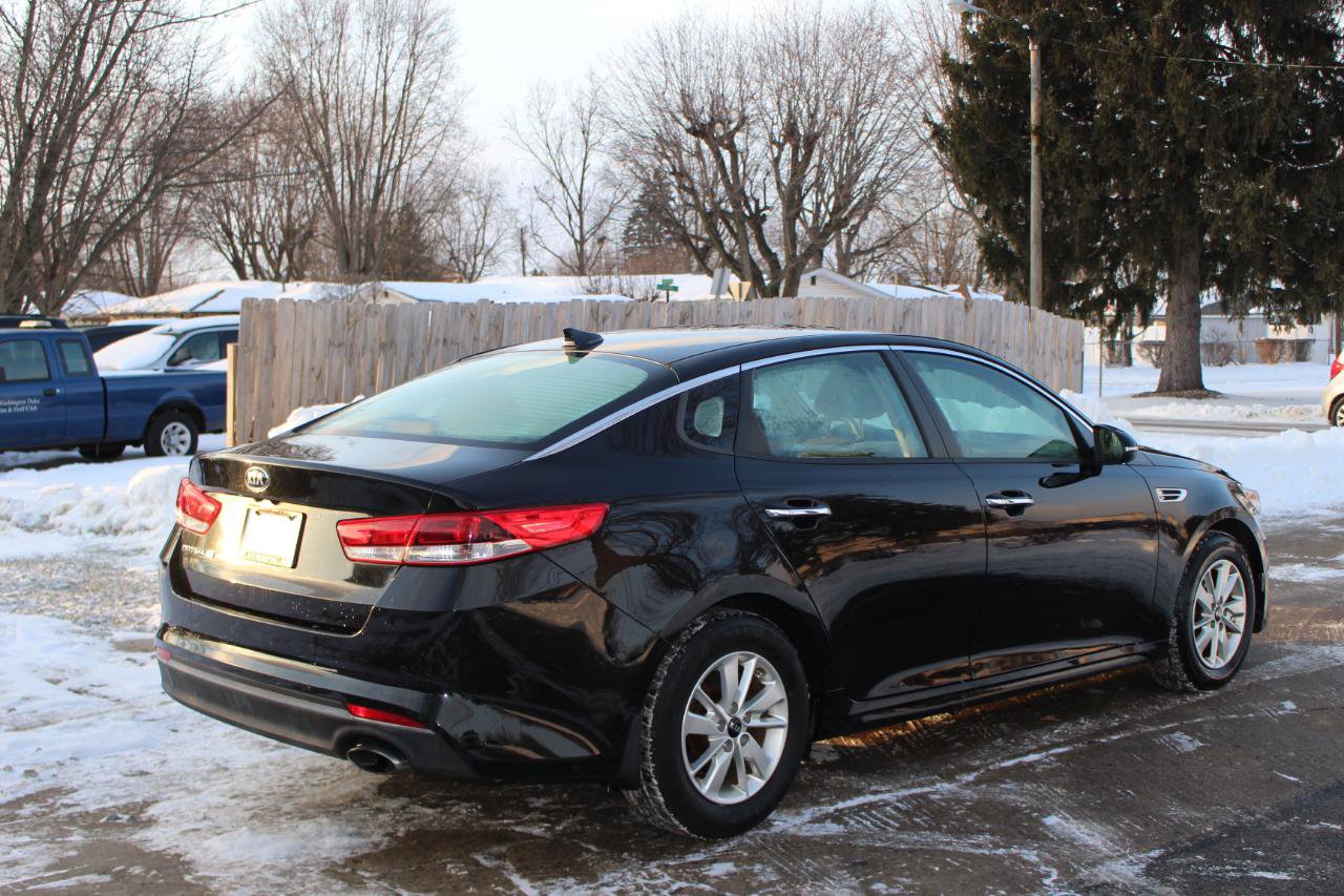 Used 2018 Kia Optima LX image 10