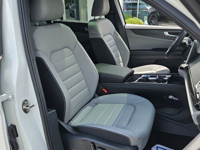 New 2025 Volkswagen Atlas Cross Sport SEL R-Line image 17