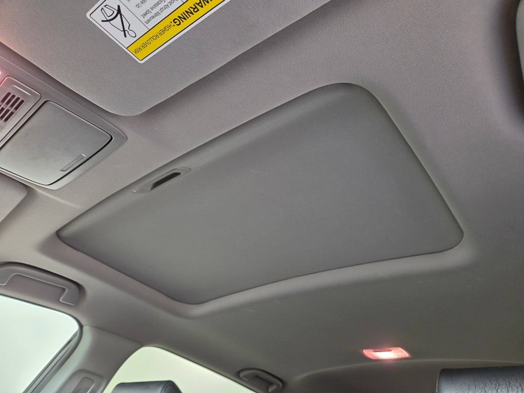 Used 2019 Honda CR-V EX-L image 16