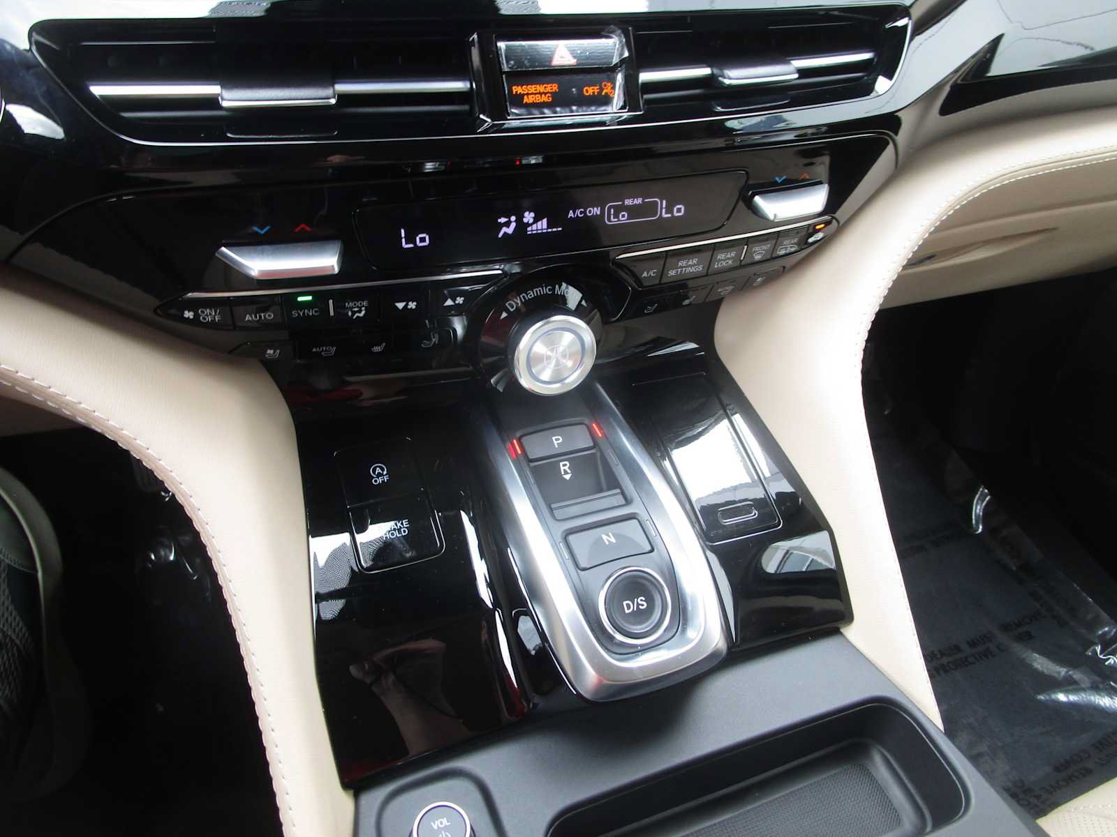 Certified 2026 Acura MDX w/ Advance Package AWD/4WD image 23