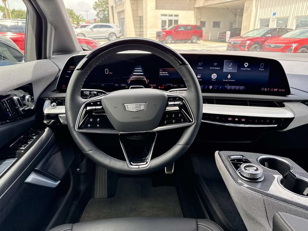 New 2025 Cadillac Optiq Luxury 2 AWD/4WD image 17