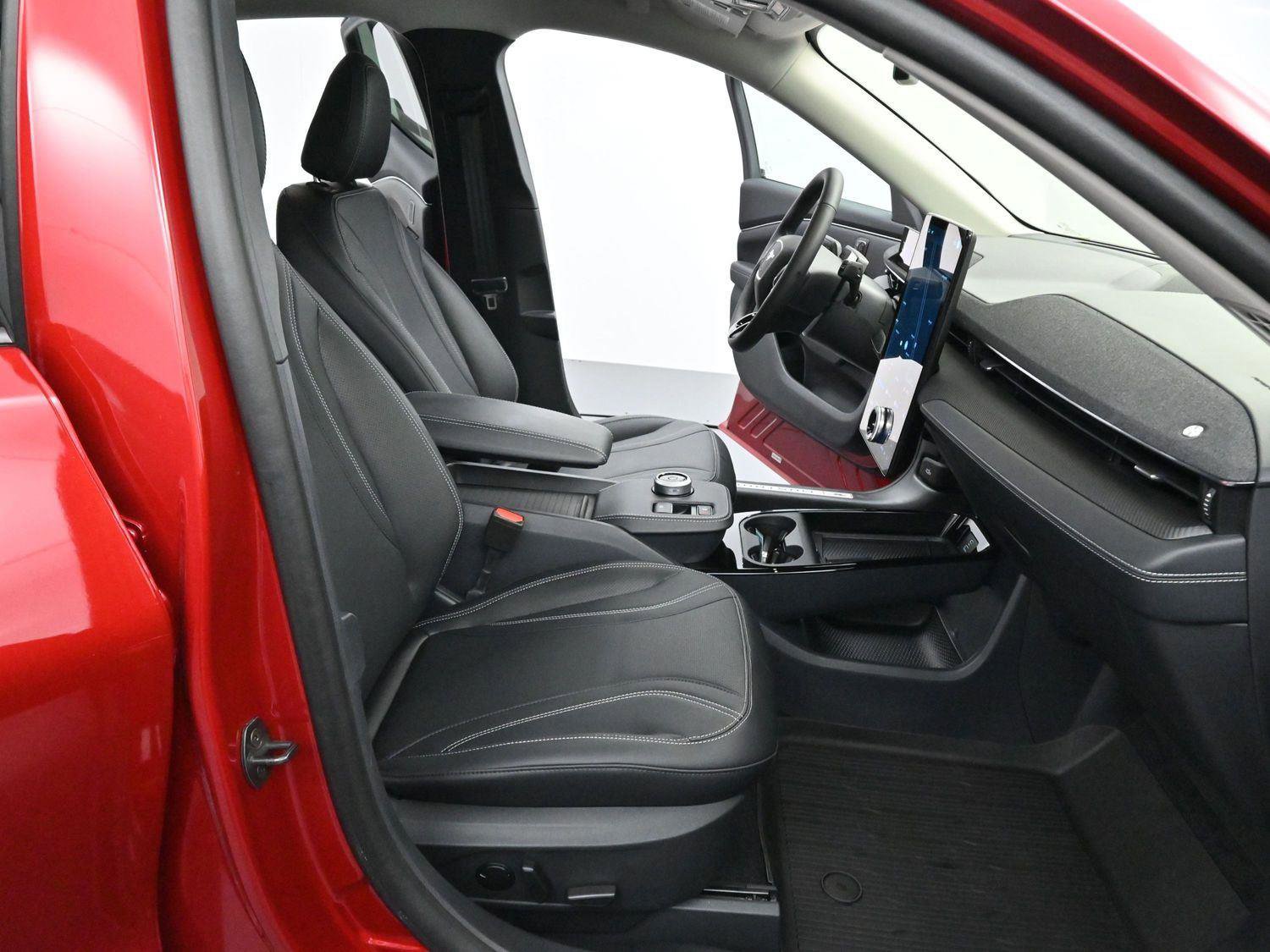 Used 2023 Ford Mustang Mach-E Premium image 33