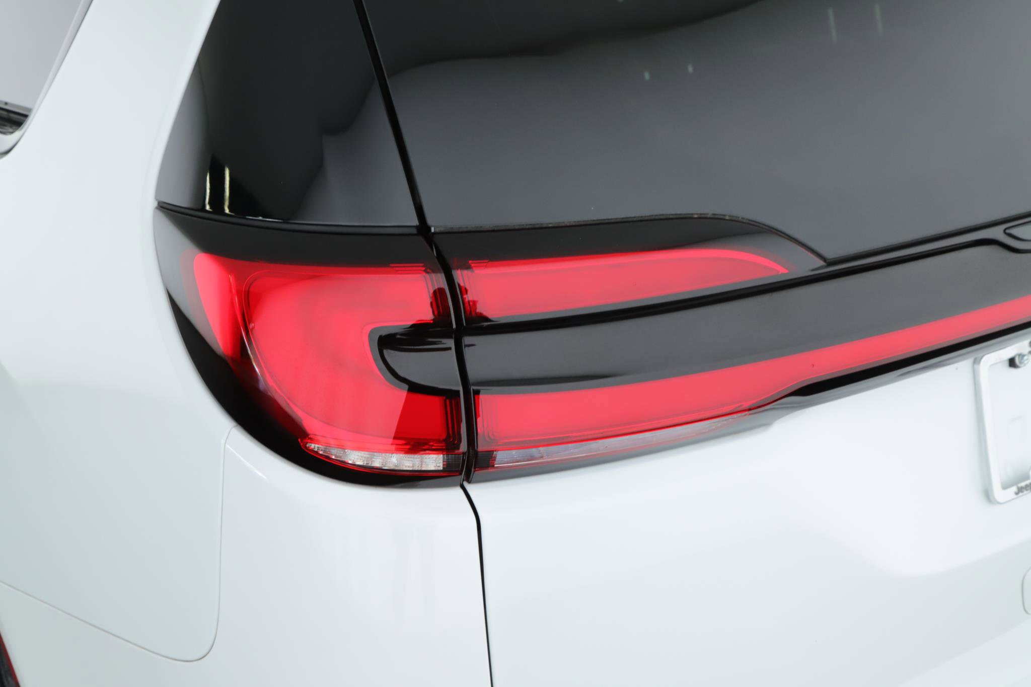 Used 2022 Chrysler Pacifica Touring-L w/ S Appearance Package image 22