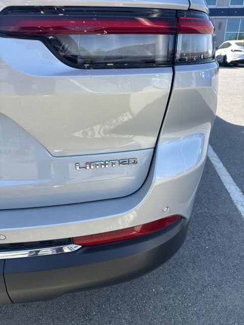 Used 2022 Jeep Grand Cherokee L Limited image 5