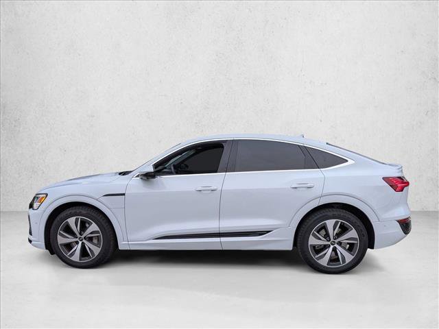 Used 2024 Audi Q8 e-tron Prestige image 8