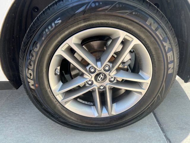 Used 2017 Hyundai Santa Fe Sport AWD/4WD image 16