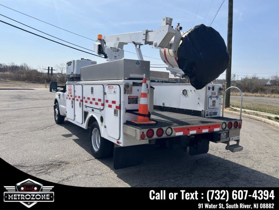 Used 2008 Ford F350 XLT image 9