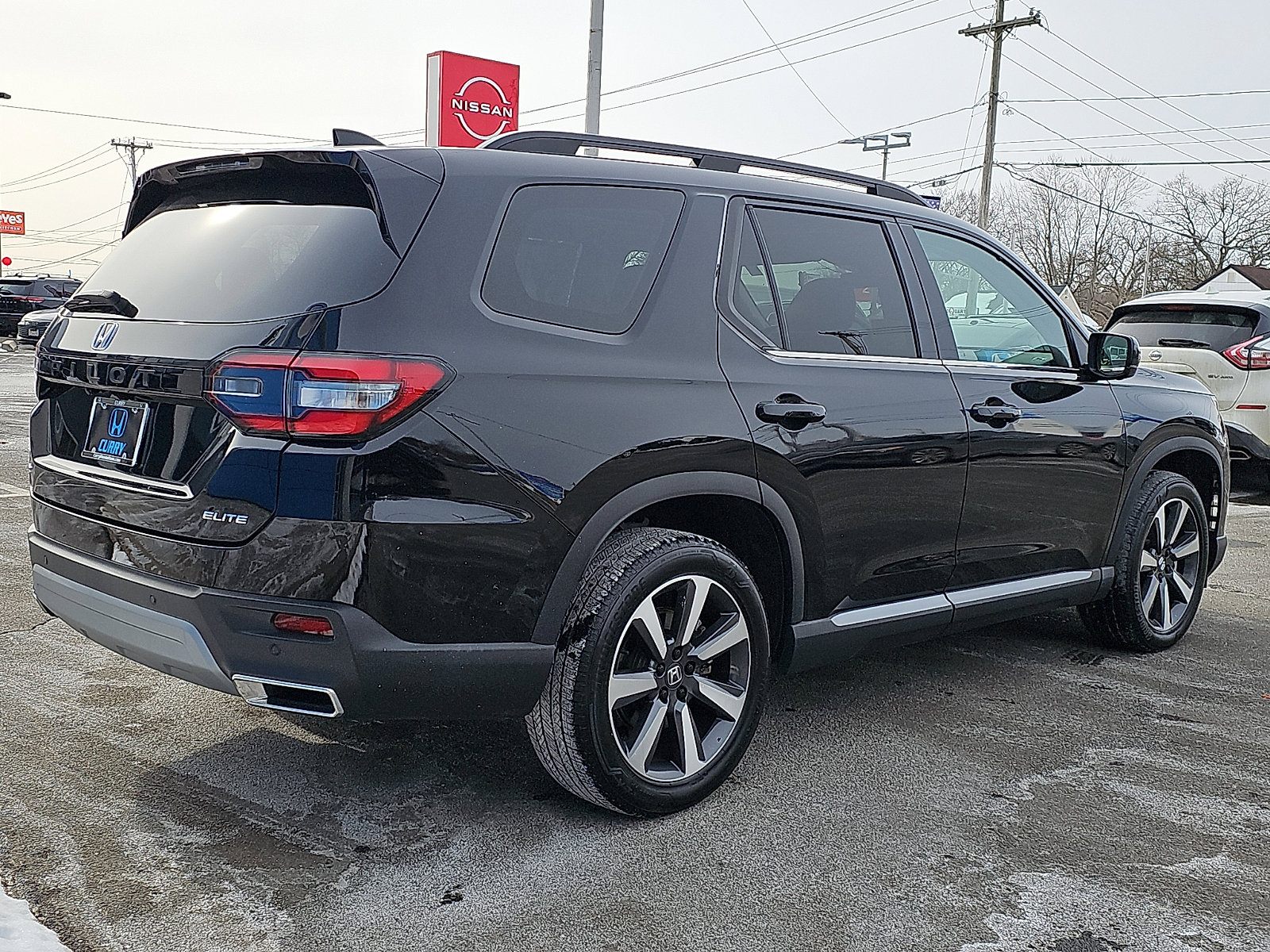 Used 2023 Honda Pilot Elite image 4