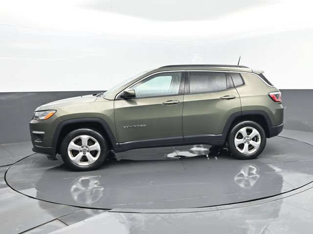 Used 2018 Jeep Compass Latitude AWD/4WD image 5