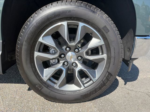 Used 2025 Chevrolet Silverado 1500 LT AWD/4WD image 12