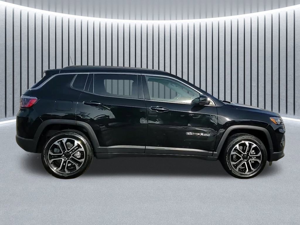 Used 2024 Jeep Compass Limited w/ Sun and Sound Group image 2